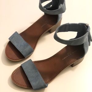 Rock & Candy blue suede dress sandal size 7